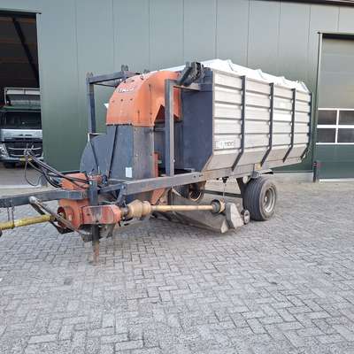 Trilo SG1100 vacuum trailer